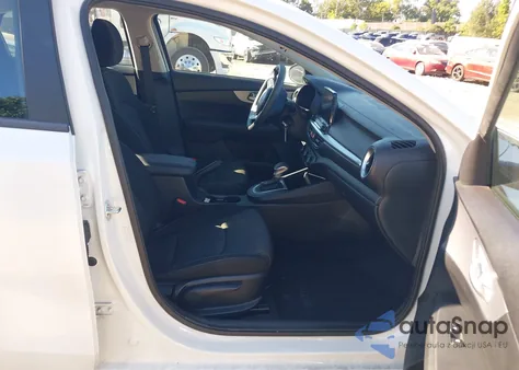 2023 Kia Forte Lxs из США, поврежденный, VIN 3KPF24AD5PE630093